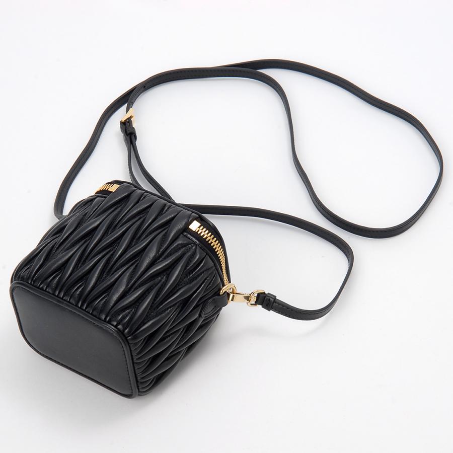 miu MIU ミュウミュウ ショルダーバッグ レディース ブラック miu MIU ミュウミュウ ショルダーバッグ レディース ブラック