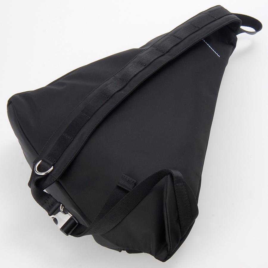 MM6 Maison Margiela メゾンマルジェラ ボディバッグ SB5WG0019 P8504