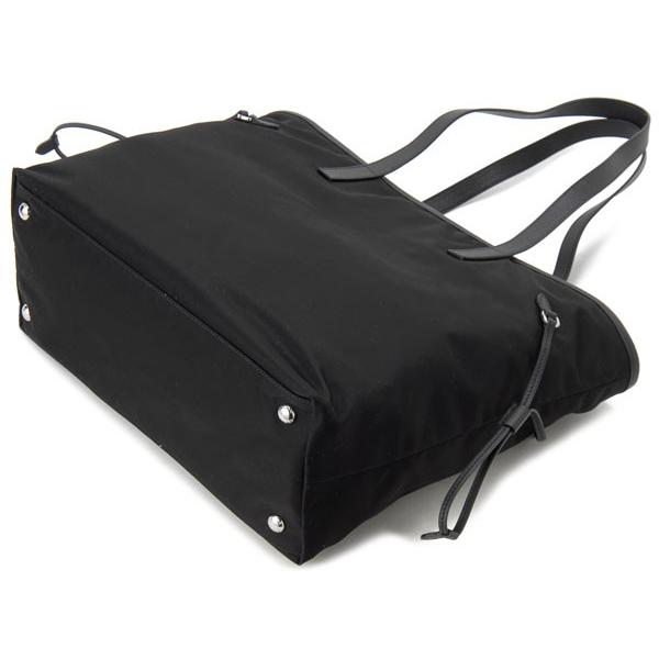 くらげPRADA ビジネスバッグ 黒 ナイロン くらげPRADA ビジネスバッグ 黒 ナイロン プラダ(PRADA