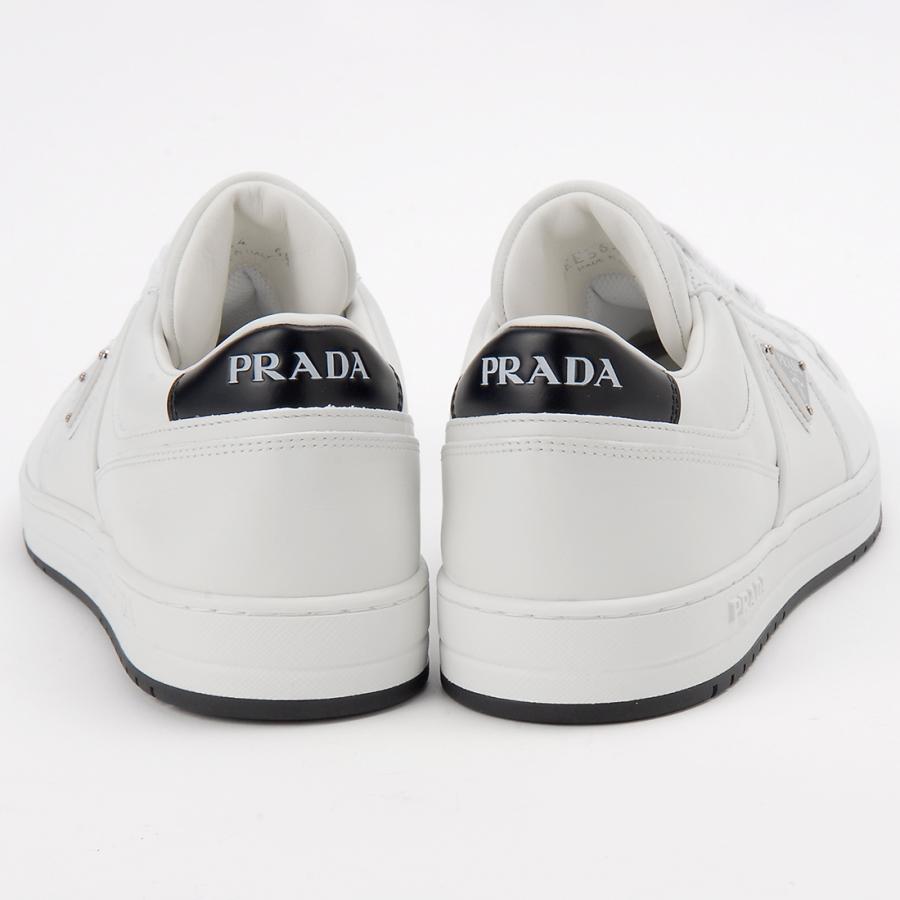 【ふらん】PRADA ホワイト スニーカー ロゴ ふらん様専用】PRADA ホワイト スニーカー ロゴ - メルカリ
