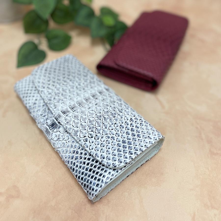 専用‼️銀色インディアン‼️高級 栃木レザー♣️2つ折り財布➕だえんカン付き❗️ ☕️匿名 RODANIA（ロダニア） パイソン かぶせ 長財布 ヘビ ダイヤモンド