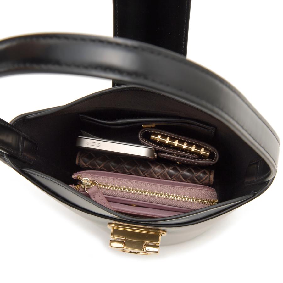 FERRAGAMO Ferragamo フェラガモ ショルダーバッグ レディース FERRAGAMO Ferragamo フェラガモ ショルダーバッグ レディース