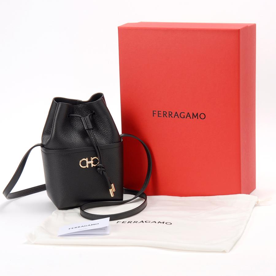 FERRAGAMO（フェラガモ） ショルダーバッグ レディース 21 2970 759566