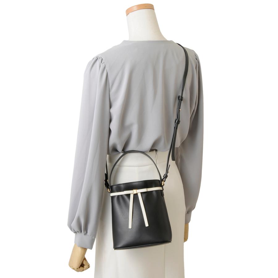 FERRAGAMO（フェラガモ） ショルダーバッグ レディース 22 1081 790187