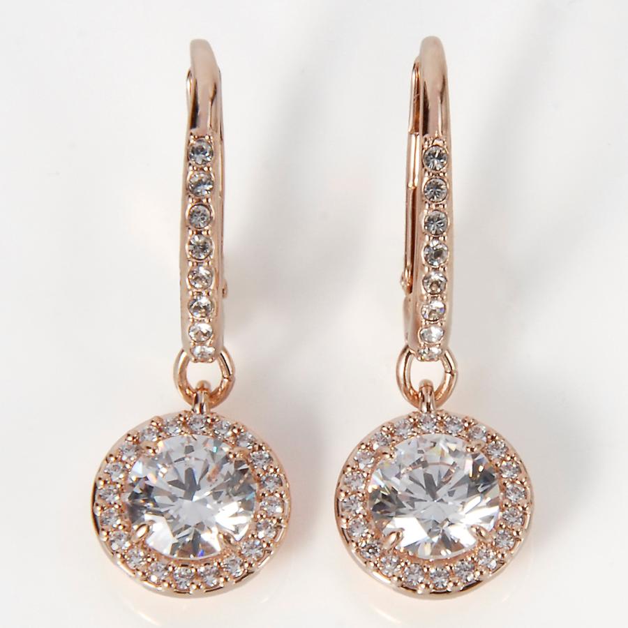 【未使用品】SWAROVSKI スワロフスキー ピアス☆ SWAROVSKI スワロフスキー Stella 星形ピアス 追跡送料関税込み