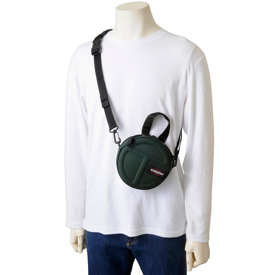 TELFAR テルファー×イーストパック ショルダーバッグ EK0A5BBC TELFAR テルファー×イーストパック ショルダーバッグ EK0A5BBC