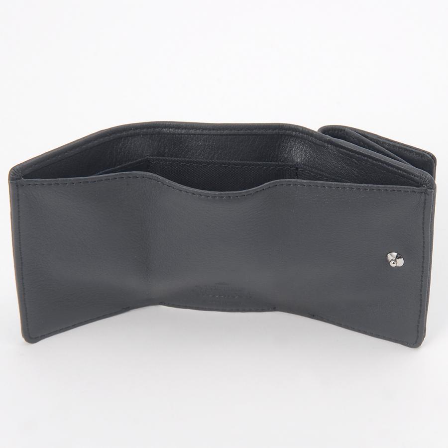 n*a様 Vivienne Westwood 三つ折り財布 黒 Vivienne Westwood MAN ヴィヴィアン ウエストウッド 三つ折り財布