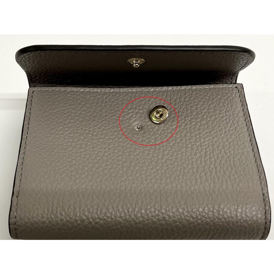 訳あり 箱潰れ、小銭入れのホック取れ クロエ Chloe 三つ折り財布