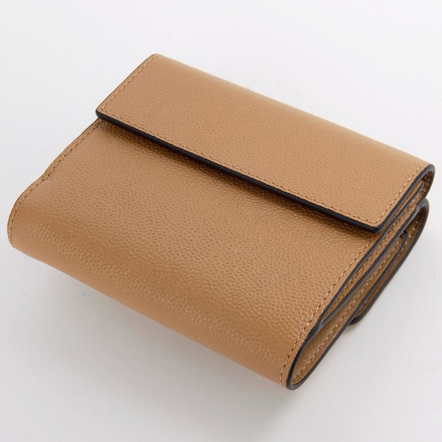 訳あり かぶせにかかる部分左上に汚れあり クロエ Chloe 三つ折り財布