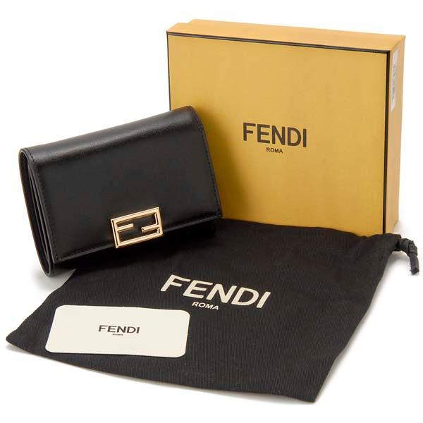 訳あり 内側に傷あり FENDI フェンディ 二つ折り財布 レディース