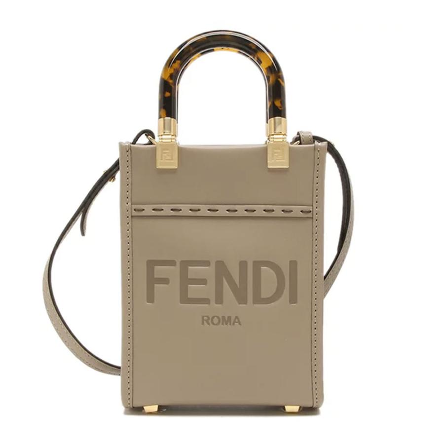 訳あり 正面にシミあり FENDI フェンディ ショルダーバッグ  