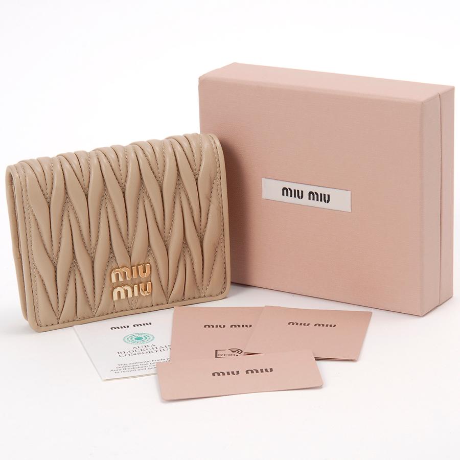 訳あり　側面に革はがれあり　MIU MIU ミュウミュウ 二つ折り財布 レディース 5MV204 2FPP F0036 訳あり 側面に革はがれあり MIU MIU ミュウミュウ 二つ折り財布