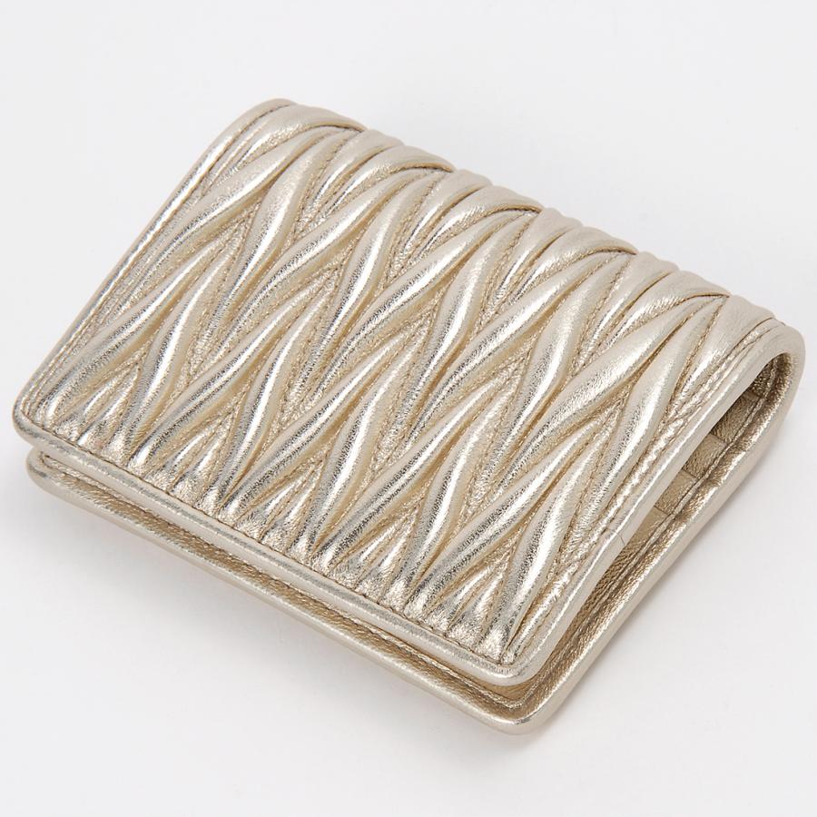 訳あり　箱不良　MIU MIU ミュウミュウ 二つ折り財布 レディース 5MV204 AFPP F0846 マテラッセ 訳あり 箱不良 MIU MIU ミュウミュウ 二つ折り財布 レディース 5MV204