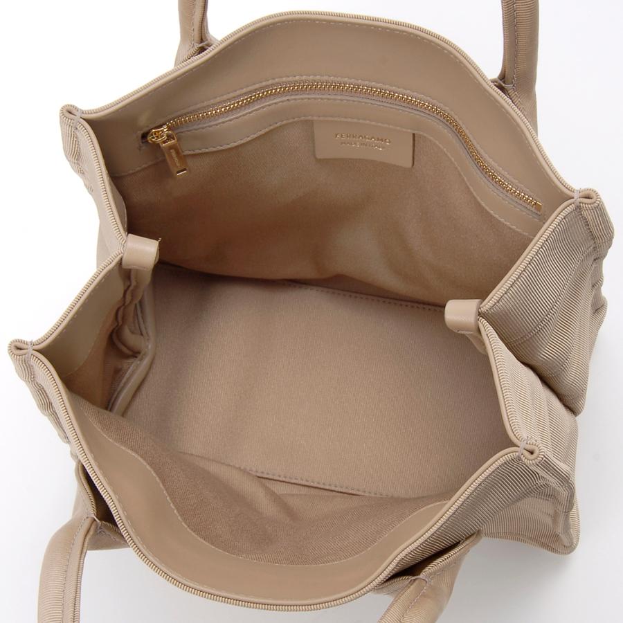 訳あり持ち手シミあり フェラガモ Ferragamo トートバッグ レディース