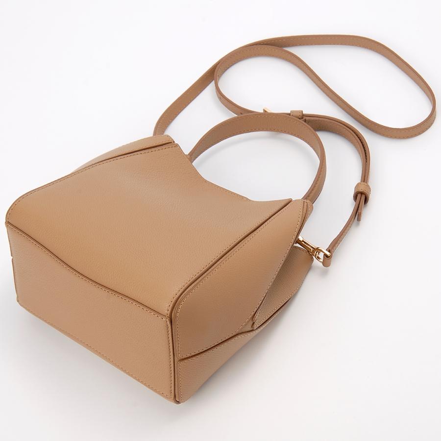 訳あり 正面下側にあたりあり TORY BURCH トリーバーチ ハンドバッグ