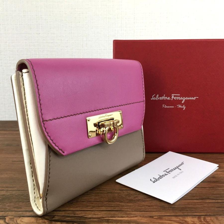 GANCINI 送料込み！ 極美品 Salvatore Ferragamo Wホック財布 レザー 