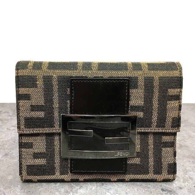 FENDI 送料込み! 未使用品 三つ折り財布 ズッカ柄 箱付き 447 FENDI 送料込み! 未使用品 三つ折り財布 ズッカ柄 箱付き 447