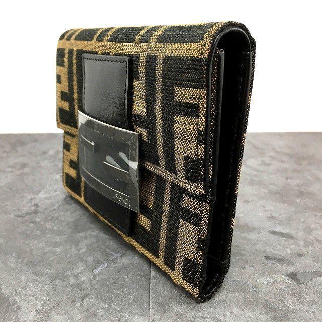 FENDI 送料込み! 未使用品 三つ折り財布 ズッカ柄 箱付き 447 FENDI 送料込み! 未使用品 三つ折り財布 ズッカ柄 箱付き 447