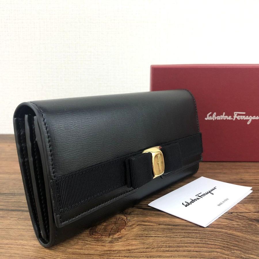 送料込み！ 極美品 Salvatore Ferragamo 長財布 22E008 ブラック  