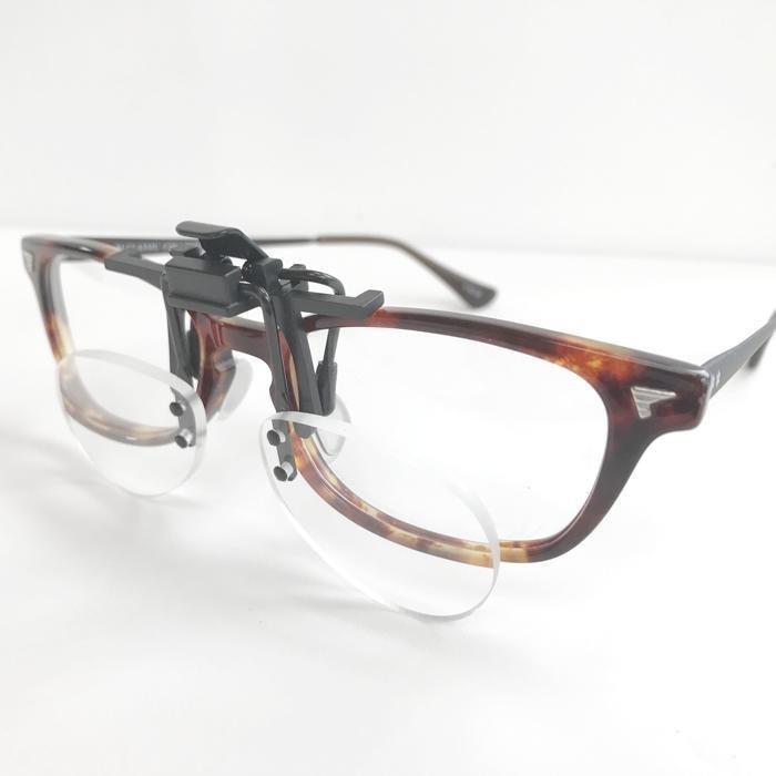 跳ね上げ クリップオン 老眼鏡 おたすけグラス ME-2 シニアグラス リーディンググラス 男性 おしゃれ 跳ね上げ式レンズ |  | 03
