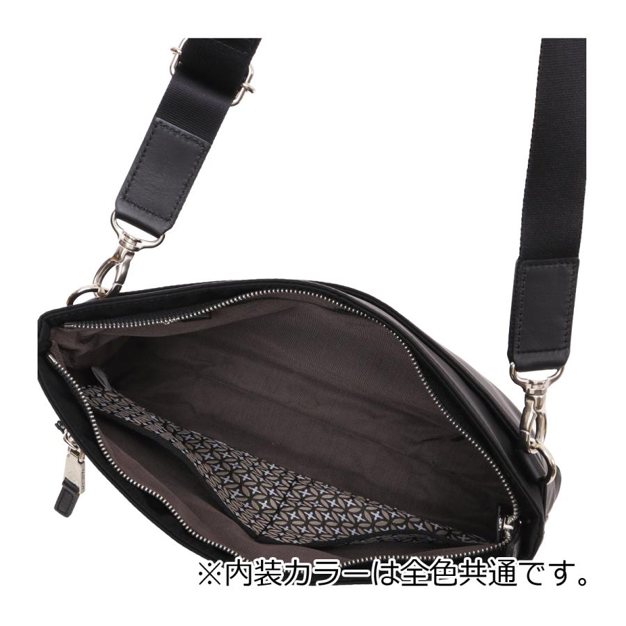 ドレステリア 定価2万6400円 黒 ショルダーバッグ DRESSTERIOR 通勤対応】シュリンクレザーショルダーバッグ（ハンドバッグ