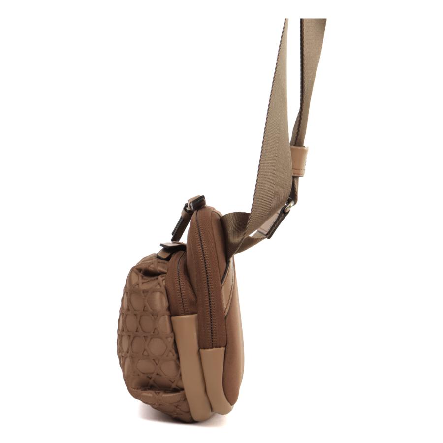 ラクーオ ショルダーバッグ ボディバッグ 2WAY 軽量 撥水 031605 籠目