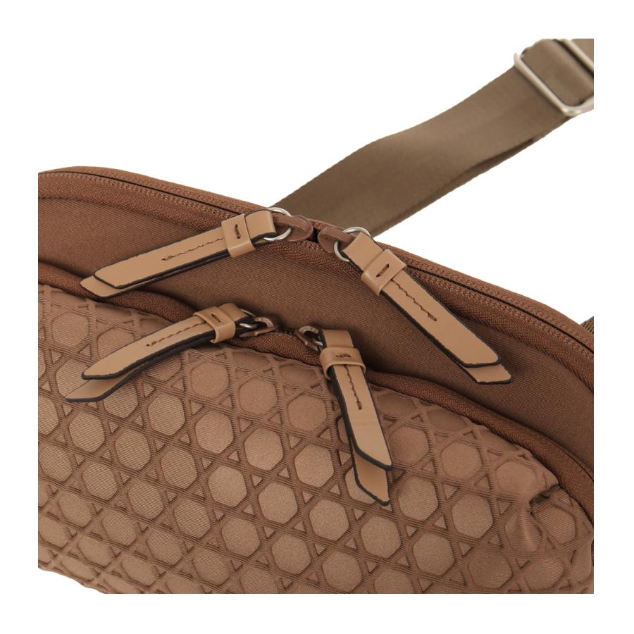 ラクーオ ショルダーバッグ ボディバッグ 2WAY 軽量 撥水 031605 籠目