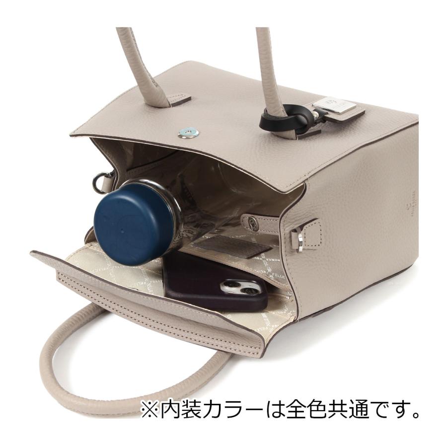 ペレボルサ ショルダーバッグ 2WAY 本革 レネット レディース 4711 PELLE BORSA ハンドバッグ 牛革 シンプル 大人 婦人 フォーマル お呼ばれの画像
