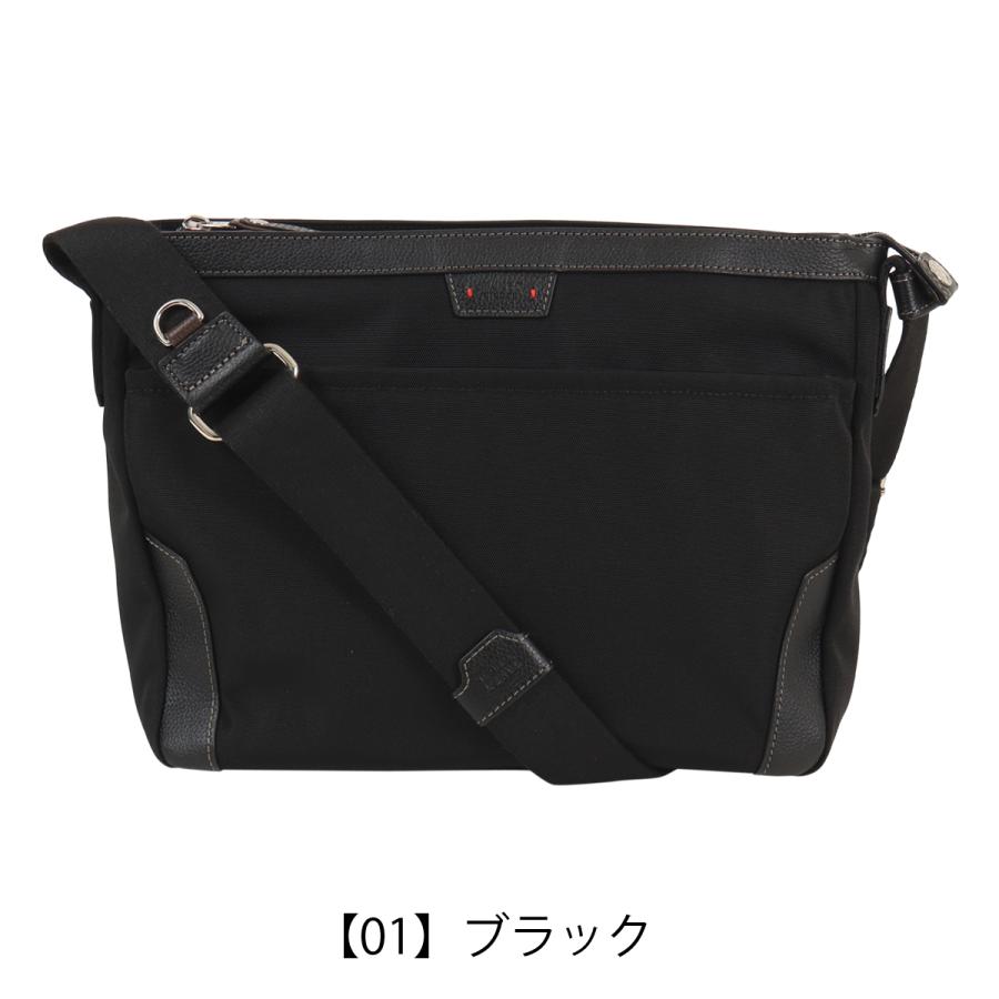 【極美品】TAKEO KIKUCHI タケオキクチ ショルダー ボディバッグ TAKEO KIKUCHI（タケオキクチ） ショルダーバッグ 横型 撥水
