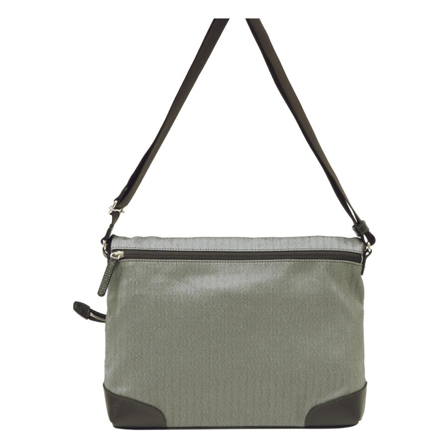 TAKEO KIKUCHI（タケオキクチ） ショルダーバッグ 日本製 A4 撥水