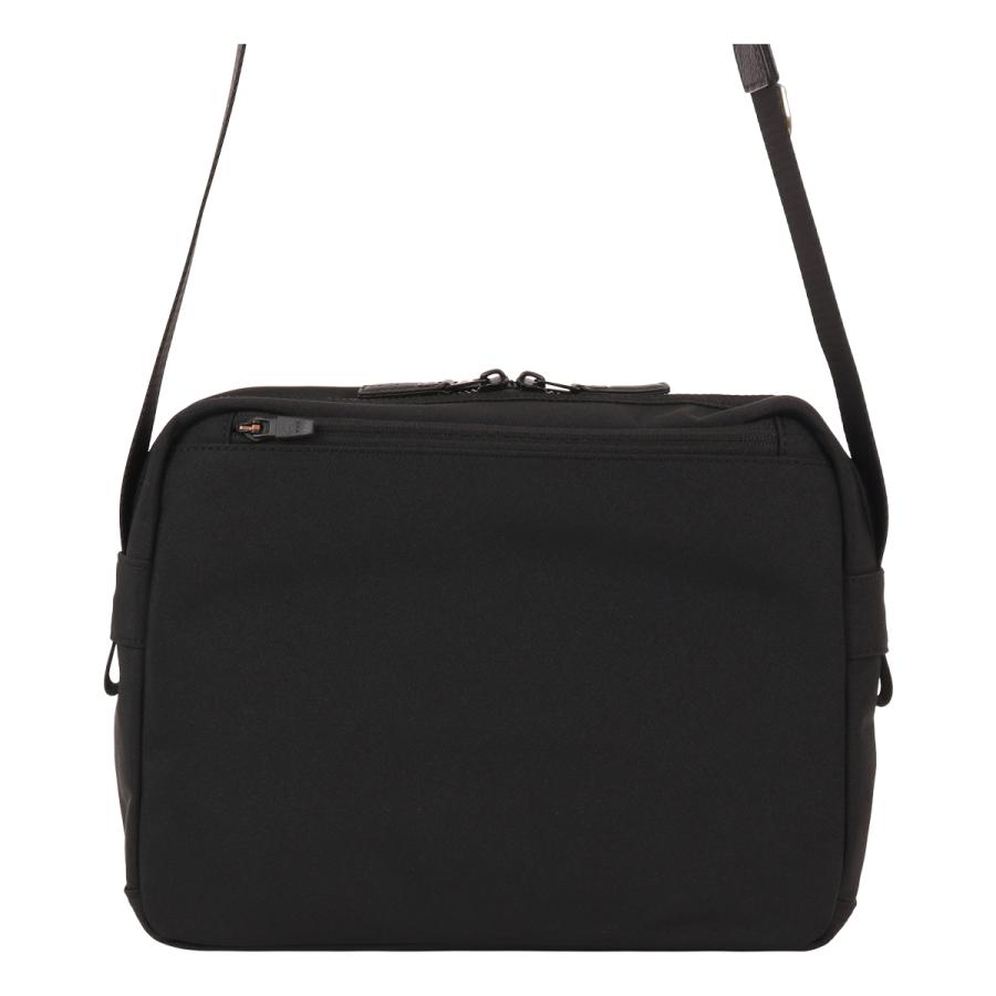 TAKEO KIKUCHI（タケオキクチ） ショルダーバッグ B5 メンズ 横型