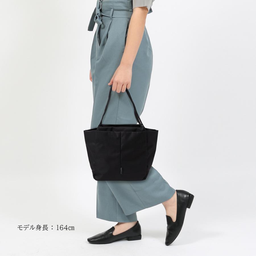 Y'SACCS（イザック） ヴーエ トートバッグ A4 Mサイズ レディース