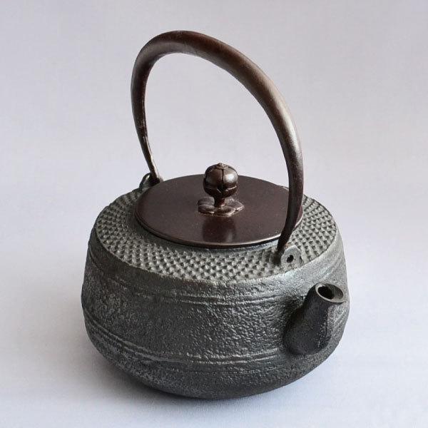 鉄瓶　茶道具　肩霰 鉄瓶　_1