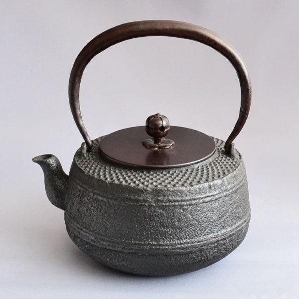 鉄瓶　茶道具　肩霰 鉄瓶　_2