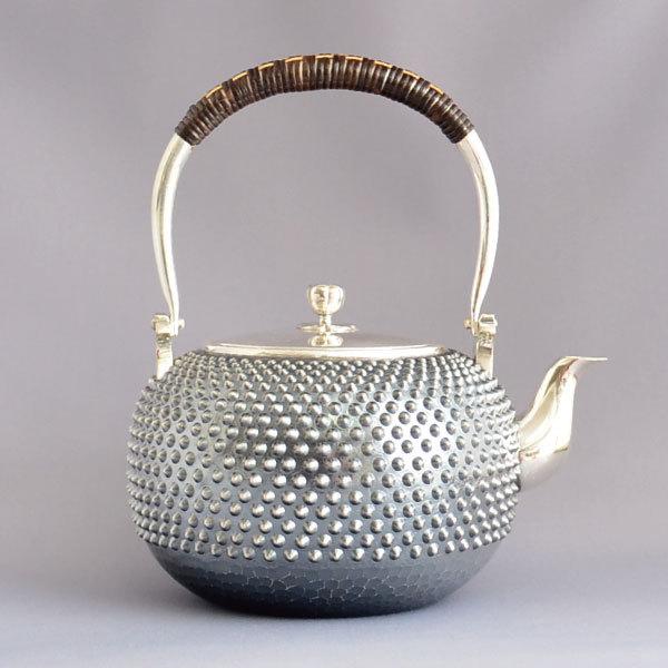 銀瓶 茶道具 南鐐(純銀製) 霰地紋 銀瓶 五合 : 茶道具専門店 (有 銀瓶 茶道具 南鐐(純銀製) 霰地紋 銀瓶 五合 : 茶道具専門店 (有