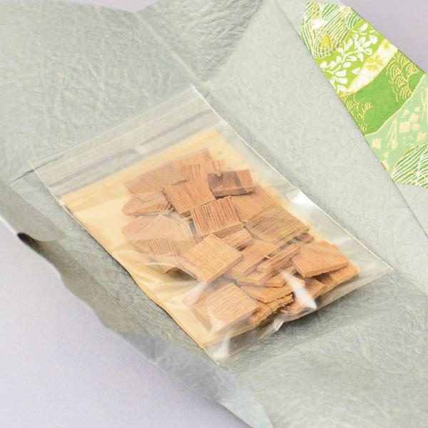 茶道具 香木 日本香堂 沈香 歩割(7.5g) 板香 : 茶道具専門店 (有)菊池