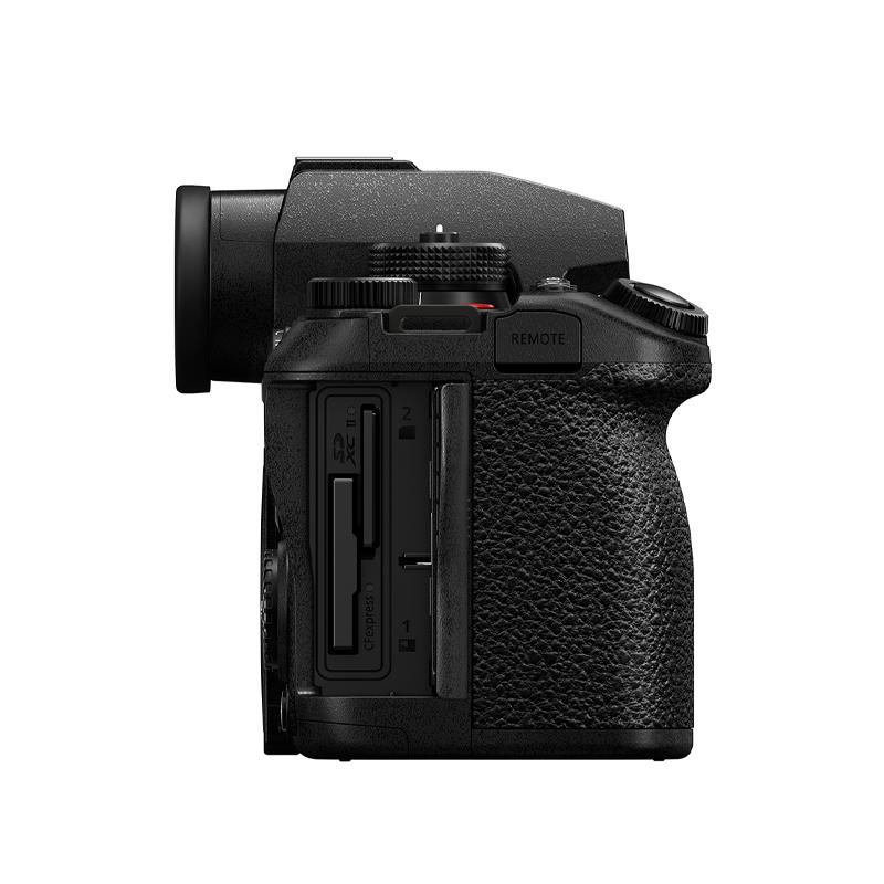 LUMIX パナソニック フルサイズ ミラーレス一眼カメラ DC-S1RM2 ボディ