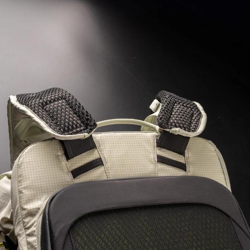 PGYTECH  OnePro Ultralight Backpack 30L (スペースブラック) ウルトラライト バックパック 登山 ハイキング 軽量設計　P-CB-413の画像