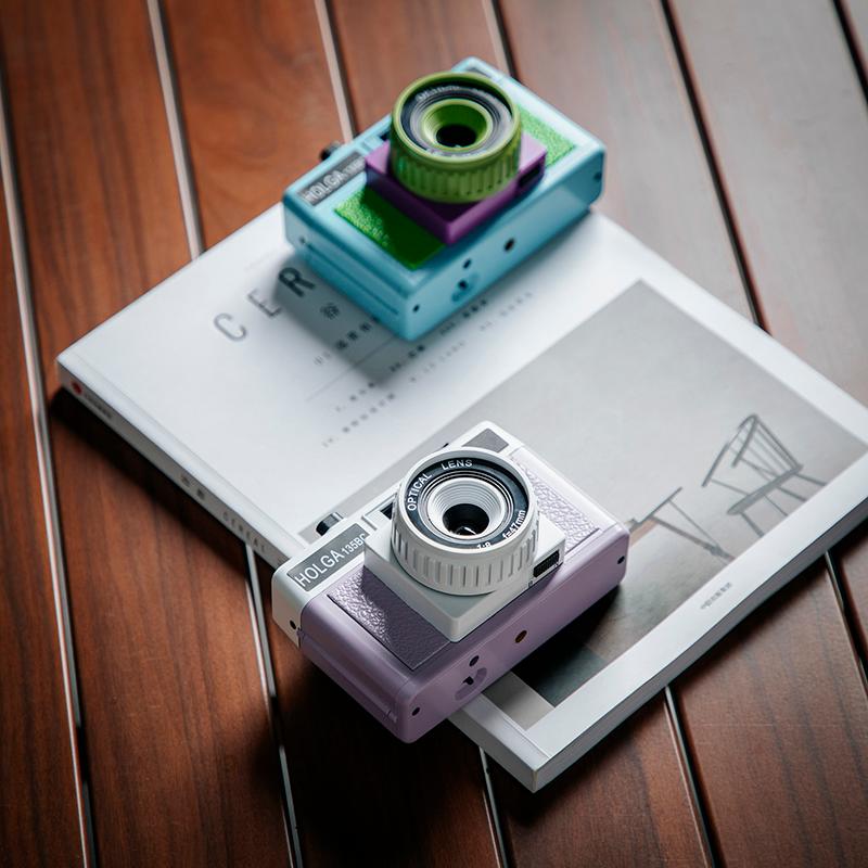 新品未使用　Holga 135TIM フィルムカメラ HOLGA（ホルガ） ホルガ【HOLGA】フィルムカメラ H-135 BC パープル