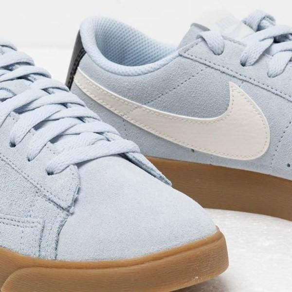 19年春夏新作 Nike ナイキ W Blazer Low Sd ウィメンズ ブレーザー ロー スエード Av9373 400 ライトブルー Av9373 400 Skyblue 通販 Yahoo ショッピング
