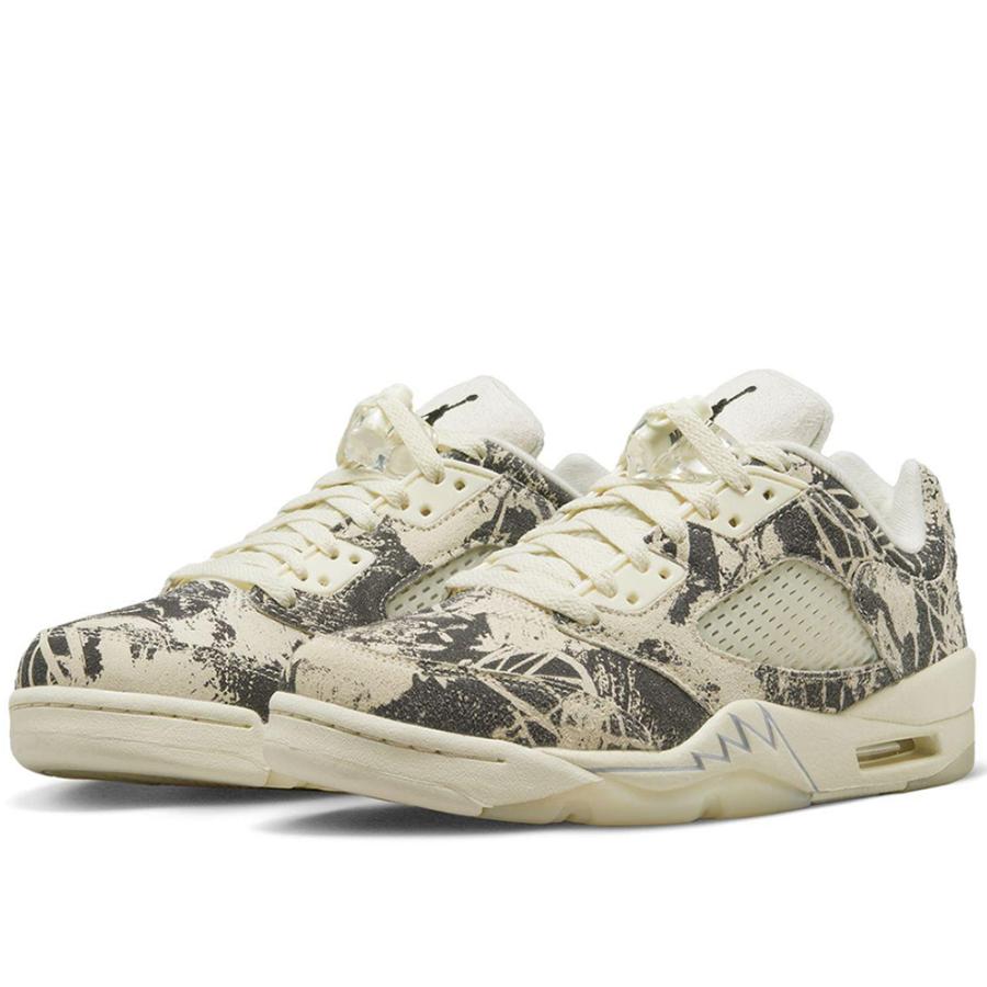 2022年秋冬新作♪ NIKE【ナイキ】 WMNS AIR JORDAN 5 RETRO LOW 
