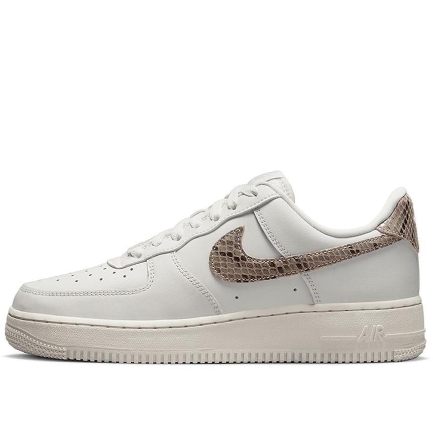 2022年秋冬新作♪ NIKE【ナイキ】 WMNS AIR FORCE 1 '07 ウィメンズ
