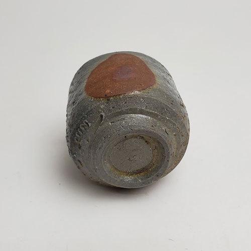 備前焼 柴岡信義作 酒呑（窯変）（信義-02）| おしゃれ 日本製 工芸品