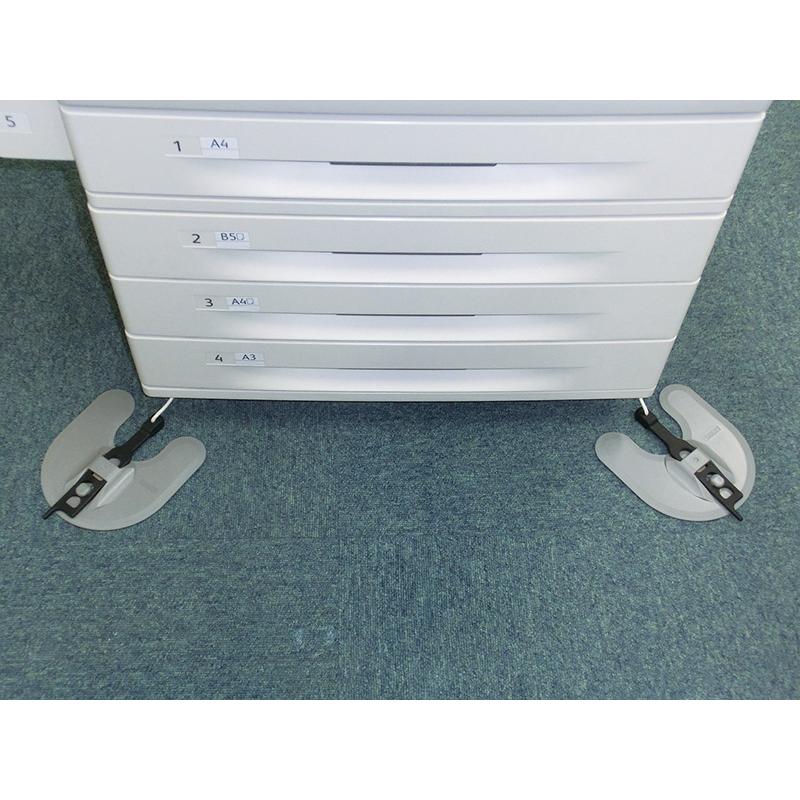 不動王カーペット用キャスターストッパー（2個1組） |  | 02