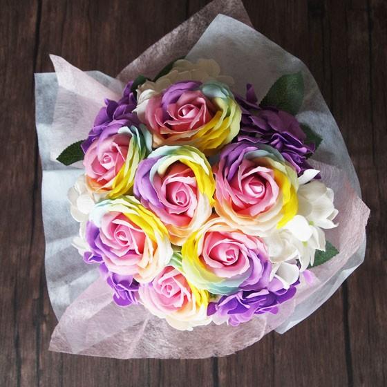 ソープフラワー レインボーローズ 花束 ブーケ ギフト 虹色 誕生日 お祝い 送別 異動 昇進 造花 母の日ギフト 22 彩香 通販 Yahoo ショッピング