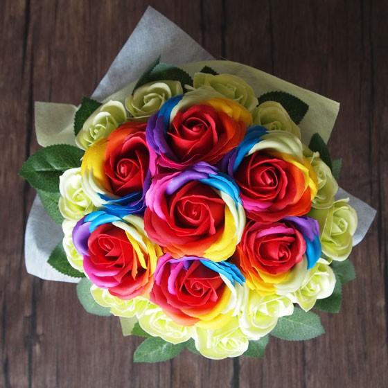 ソープフラワー レインボーローズ 花束 ブーケ ギフト 虹色 誕生日 お祝い 送別 異動 昇進 造花 母の日ギフト 22 彩香 通販 Yahoo ショッピング