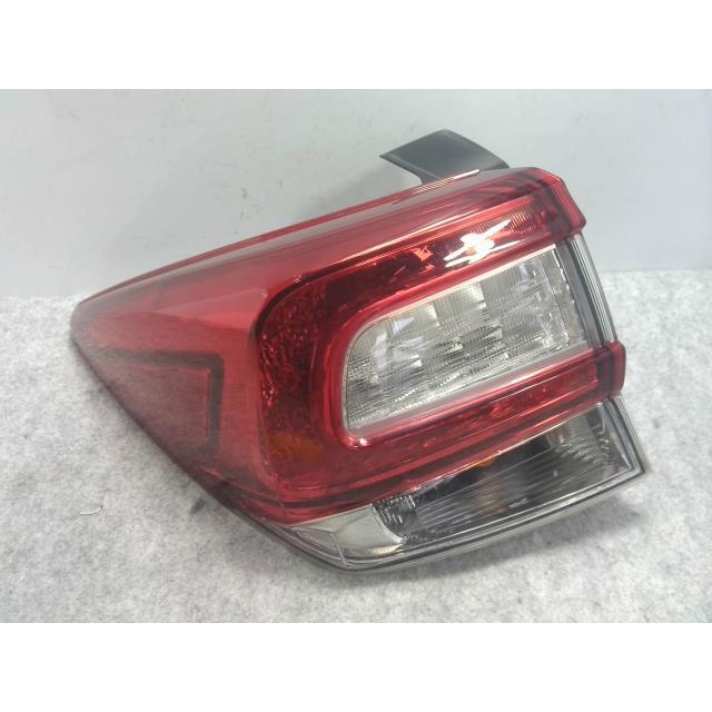 インプレッサ DBA-GT7 左テールランプ スポーツ2.0I-Sアイサイト 4WD