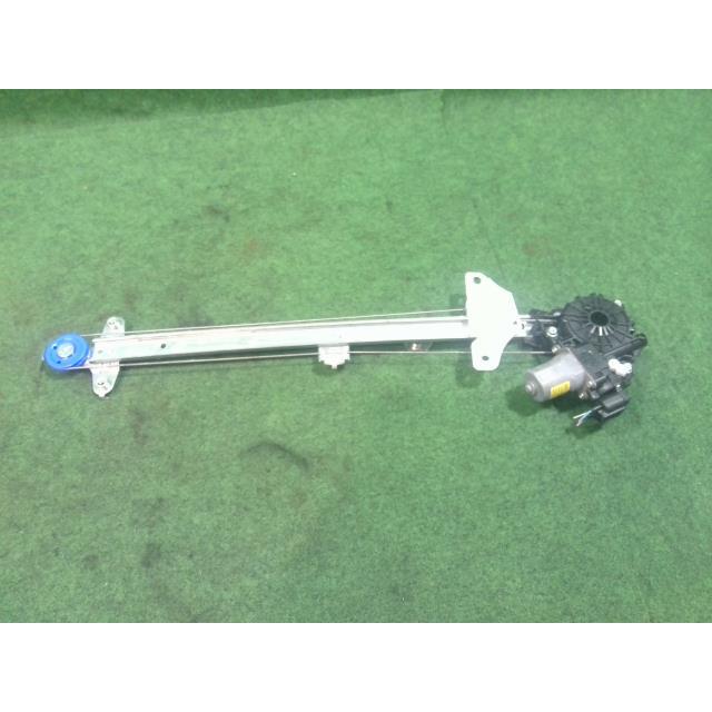 ハスラー　MR92S パワーウィンドウレギュレーター モーター 運転席ドア用 ハスラー 5AA-MR92S 右Fドアレギュレータ・モーター ハイブリッドX C2G