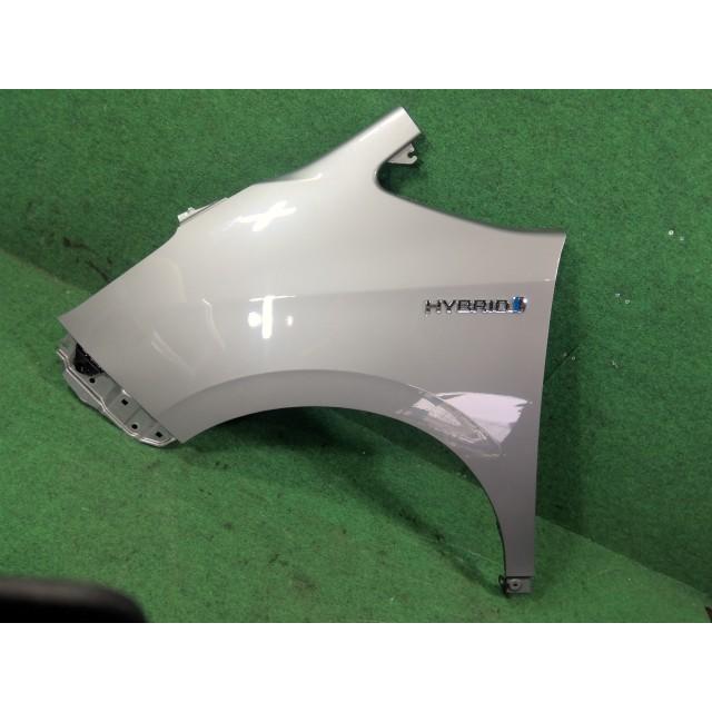 エスクァイア DAA-ZWR80G フロントフェンダー 左 ハイブリッドGI 7人 