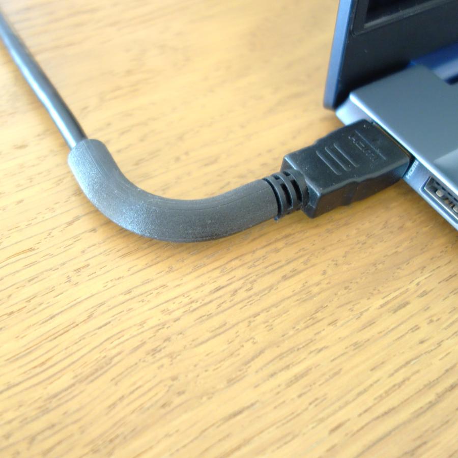 ケーブル・コーナー　（サイズ S、２個入り） |  | 02